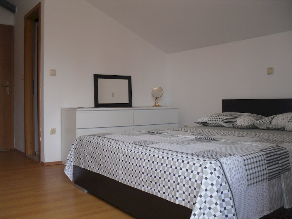 Apartments Vojin Trogir Exterior photo