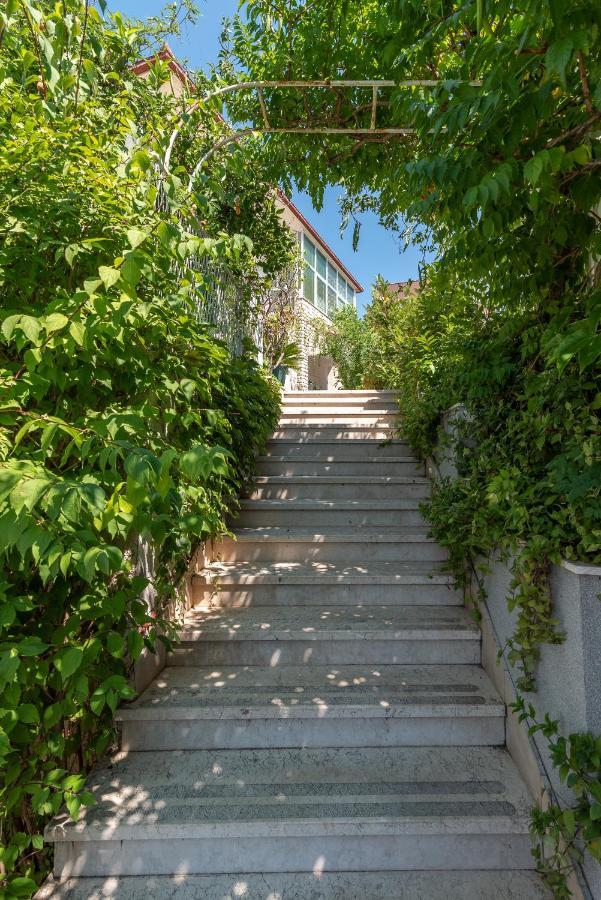 Apartments Vojin Trogir Exterior photo